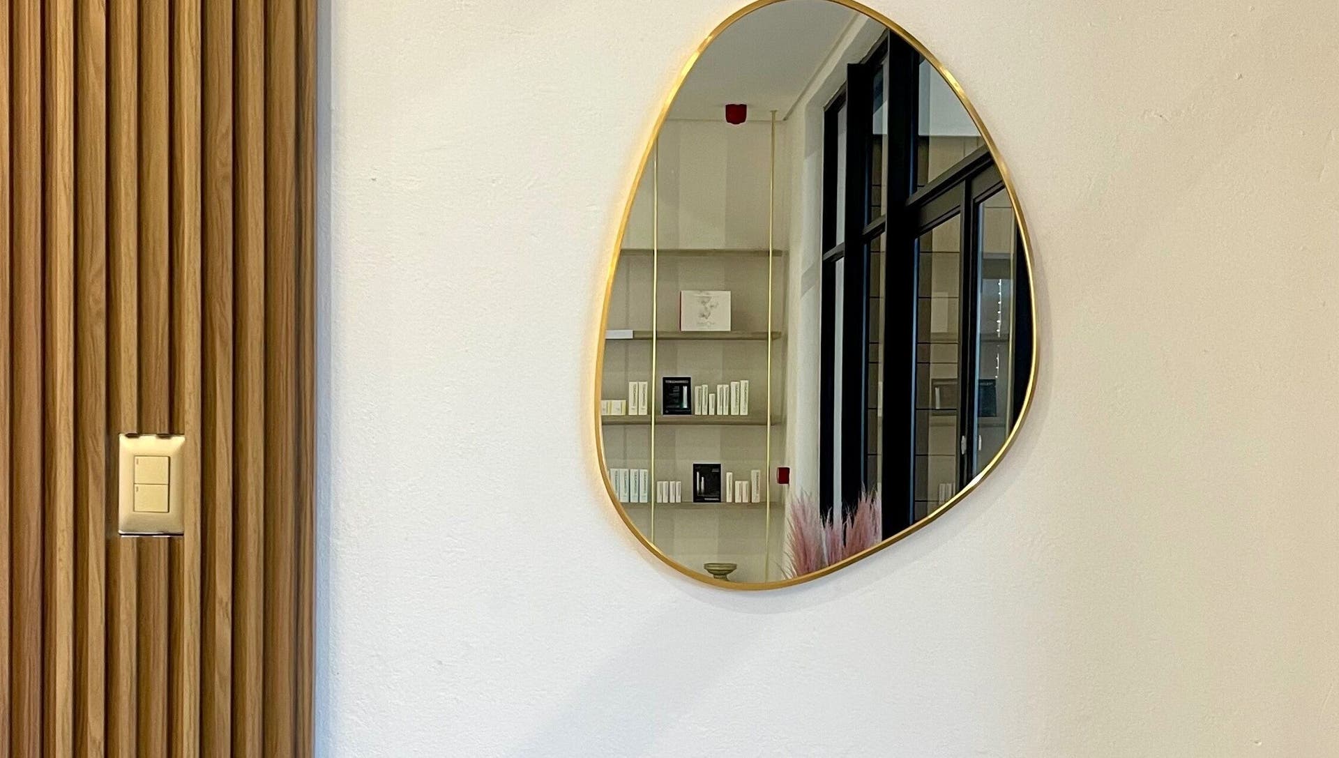 PORÈ Aesthetic Clinic interior detail